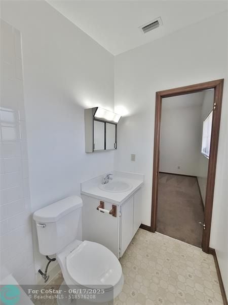 Building Photo - 203 N 59th Ave