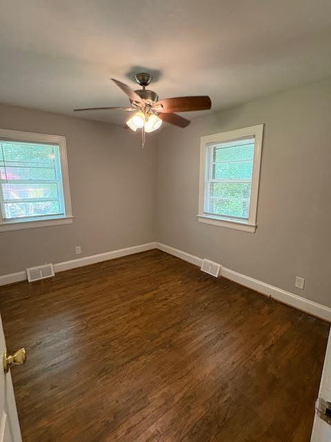 Building Photo - "Charming 3-Bed Duplex with Gleaming Hardw...