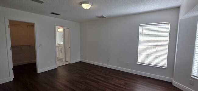 Building Photo - 1506 Scotch Pine Dr