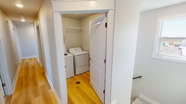 Building Photo - FIRST MONTH RENT FREE! Boone 3 Bedroom Townhome Available December 1st, 2025!