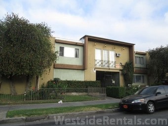 Primary Photo - 1021 N Normandie Ave