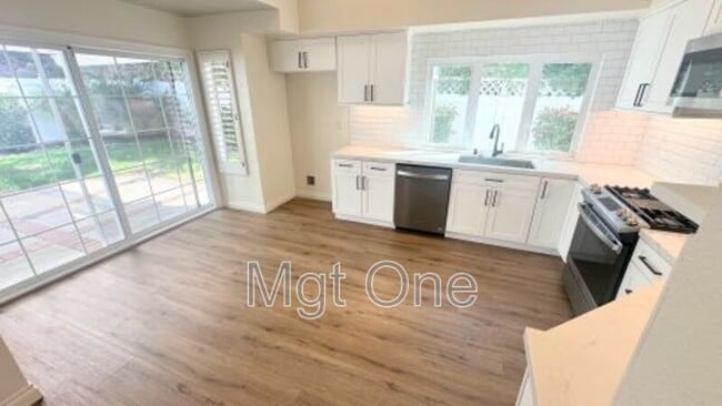 Building Photo - 28261 Shore