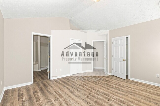 Building Photo - 10422 Tobano Trail