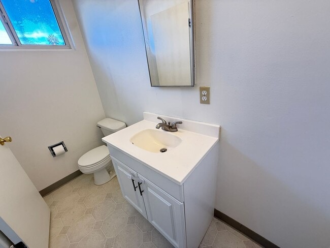 Building Photo - 1741 Lahoud Dr