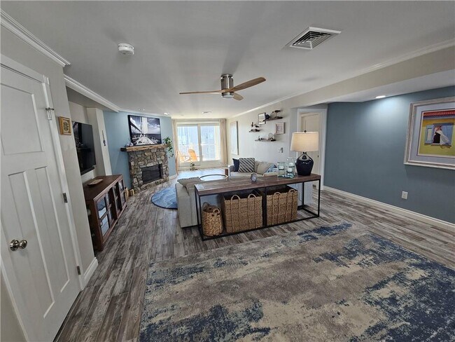 Building Photo - 31 Coddington Wharf