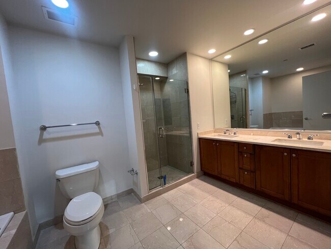 Building Photo - 60 E Monroe St