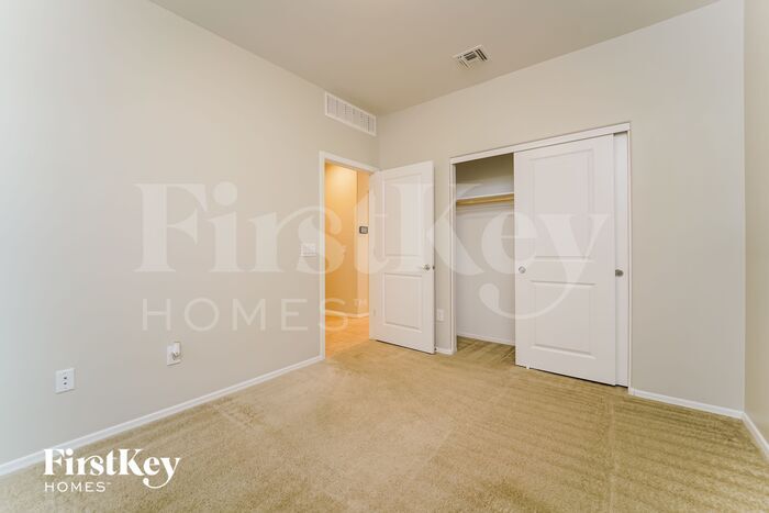 Building Photo - 7519 S Via Rancho La Costa