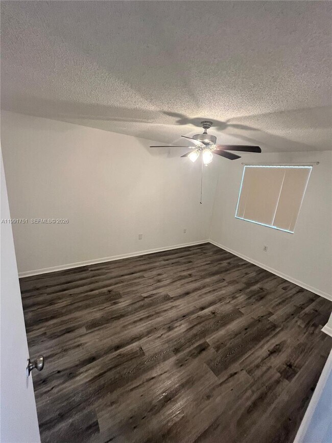 Building Photo - 2871 N Oakland Forest Dr