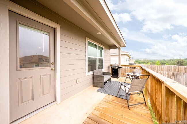 Building Photo - Inviting and Elegant One-Story Ranch Home