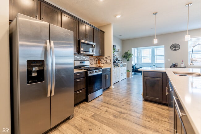 Building Photo - 354 Limerick Ln