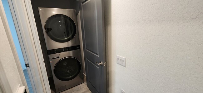 Building Photo - Charming 2-Bed, 2-Bath Home in Thea Meadows