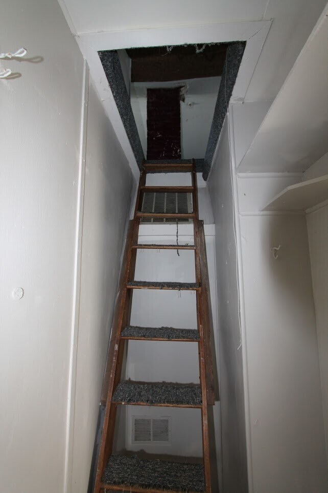 Building Photo - In-Unit Washer and Dryer