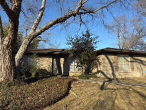 Building Photo - WICKLOW DRIVE DUPLEX