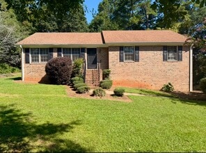 Building Photo - Brookstone Home Available for Pre-Leasing