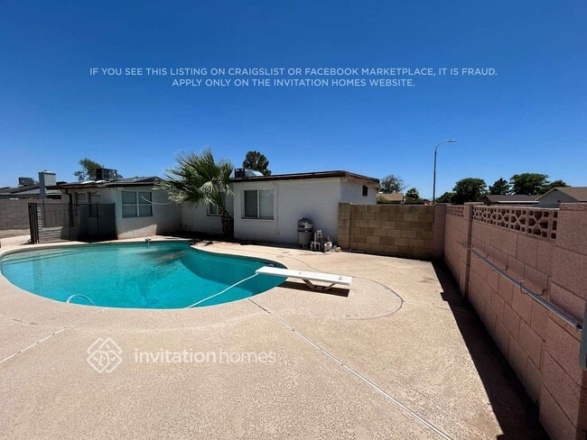 Building Photo - 5646 W Palo Verde Ave