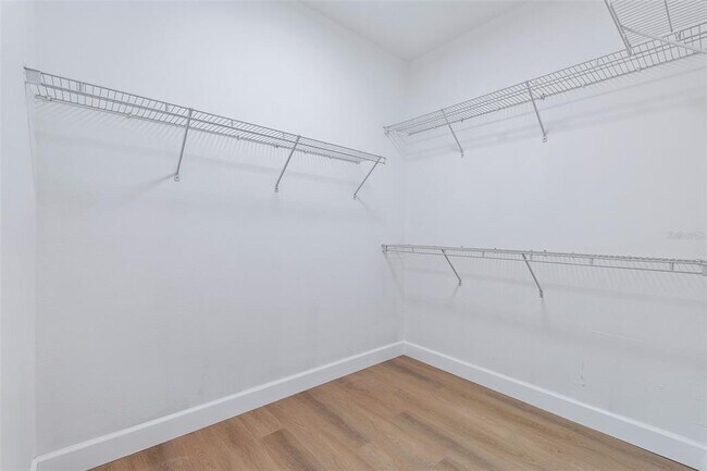 Building Photo - 32 Roxton Ln