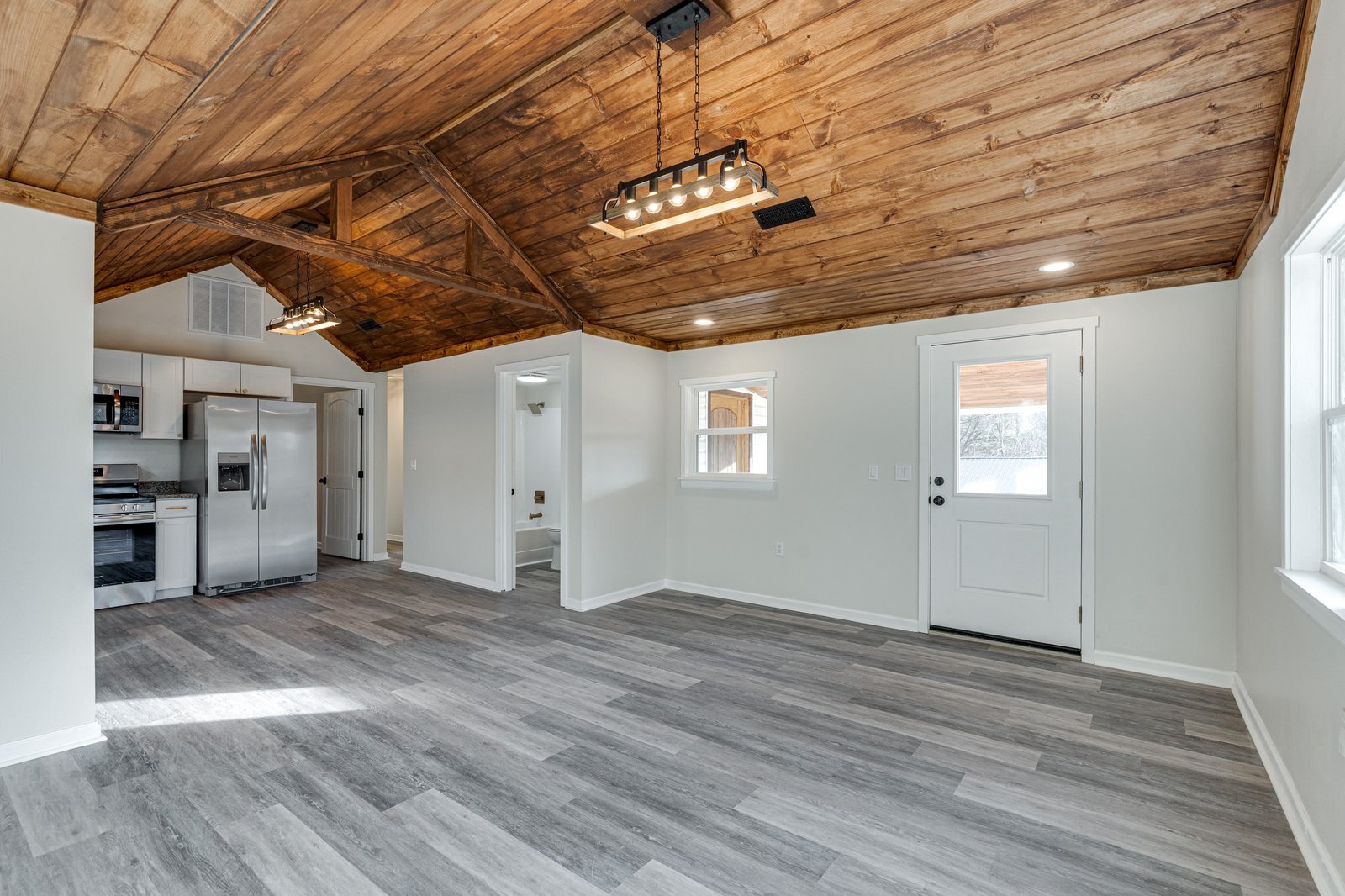 Building Photo - 934 Hulana St