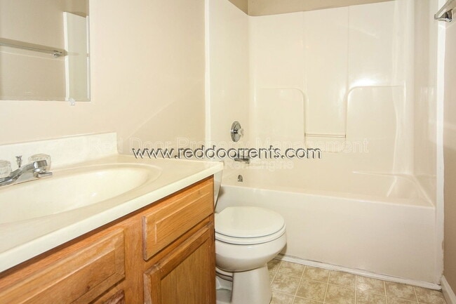 Building Photo - 4230 Carson Ln