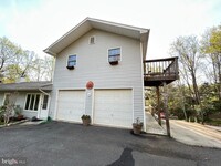 Building Photo - 9740 Deerhaven Ln