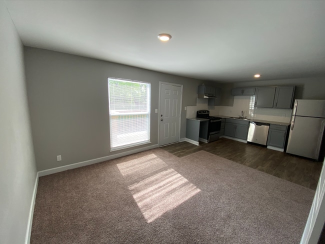 Building Photo - 525 Stone Arch Dr
