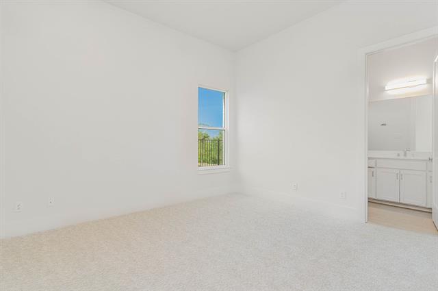 Building Photo - 1601 St Peter Ln