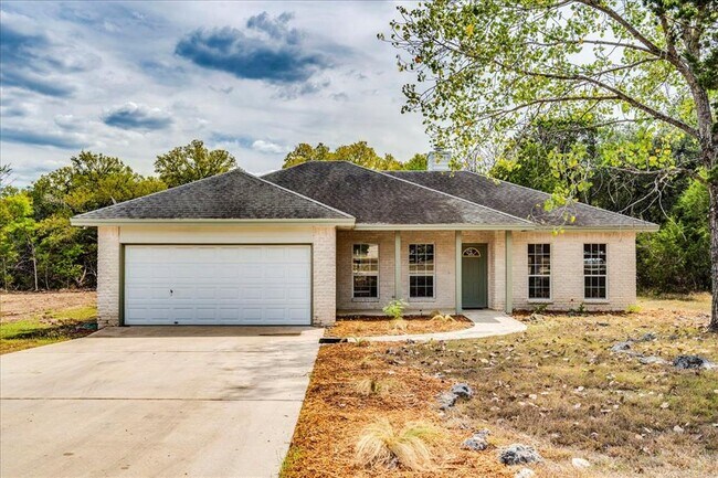 Primary Photo - 35 Country Pl Dr