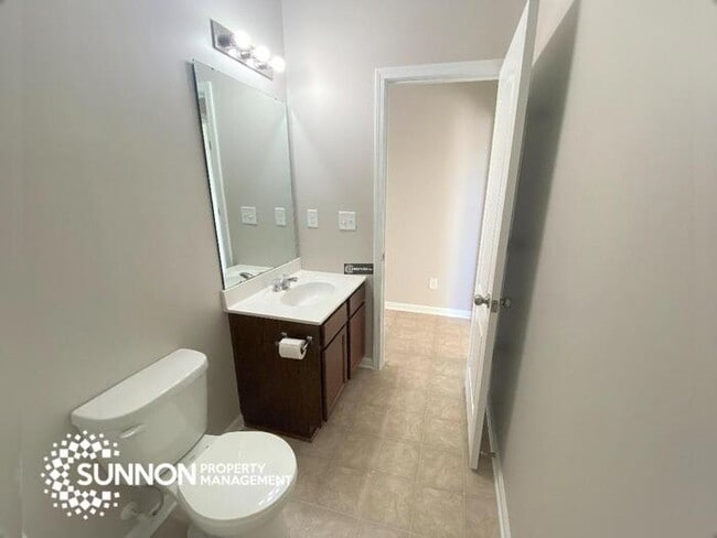 Building Photo - Charming 4 Bed, 3 Bath Home Corner Lot in Indian Trail!