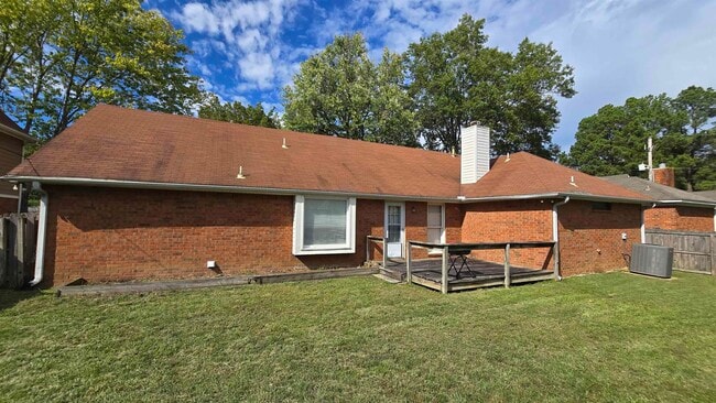 Building Photo - 1388 Hardwood Trail