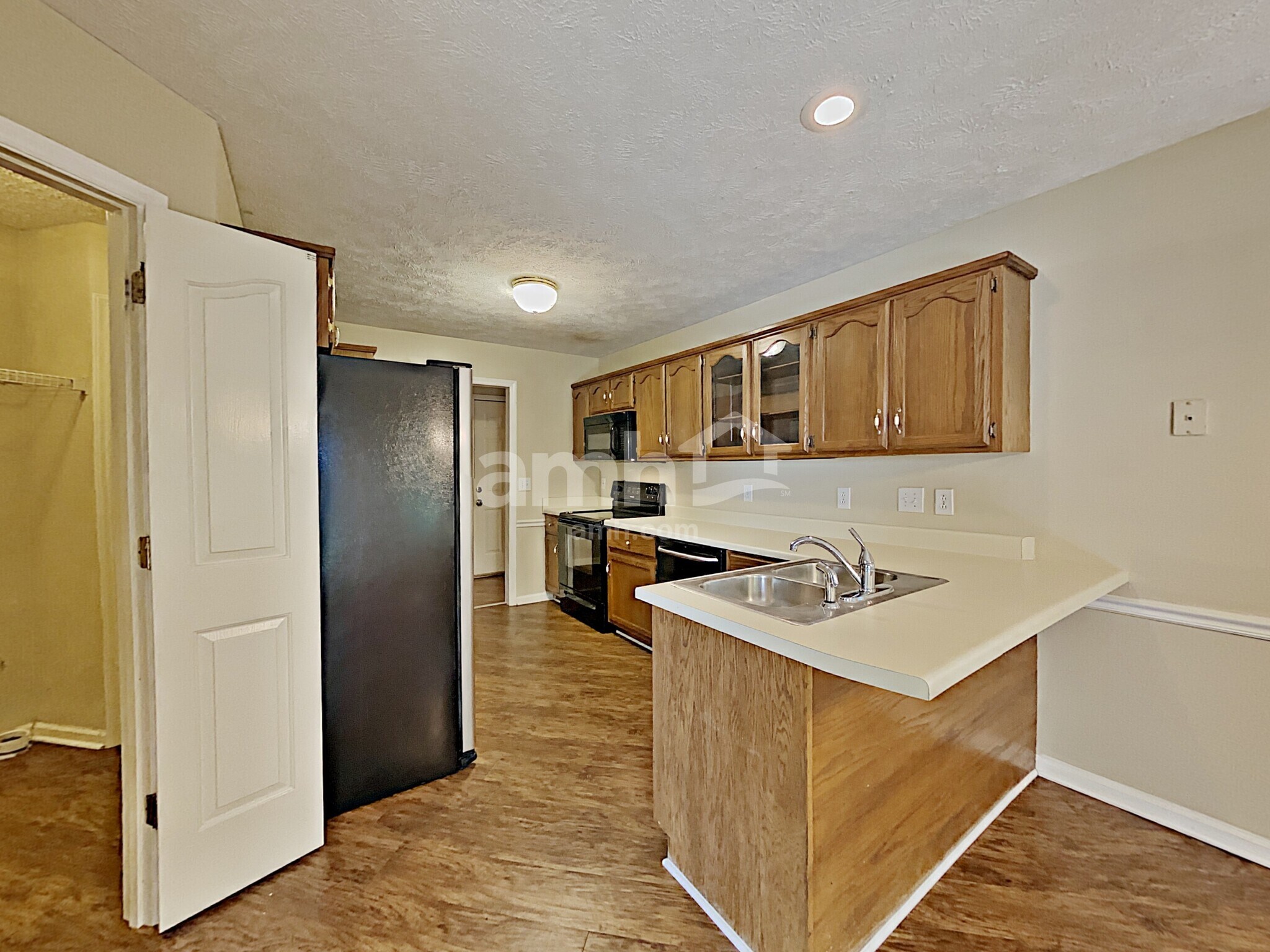 Building Photo - 413 Saint Francis Ave