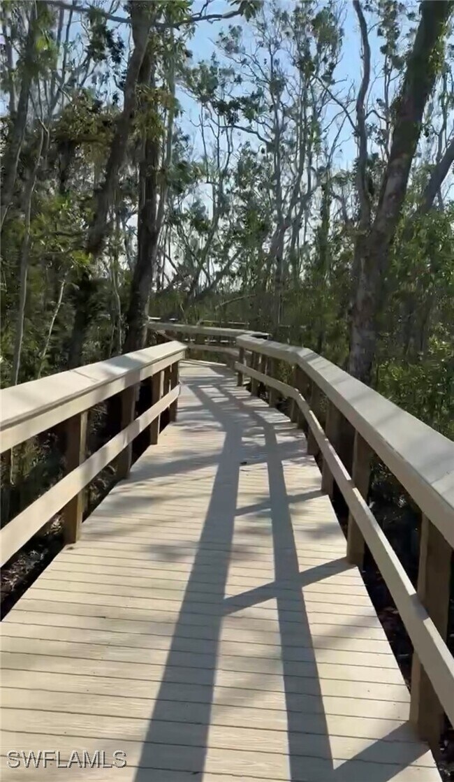 Building Photo - 15260 Cedarwood Ln