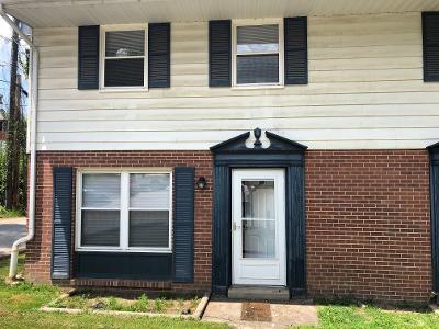 Building Photo - 13 Rolling Meadows