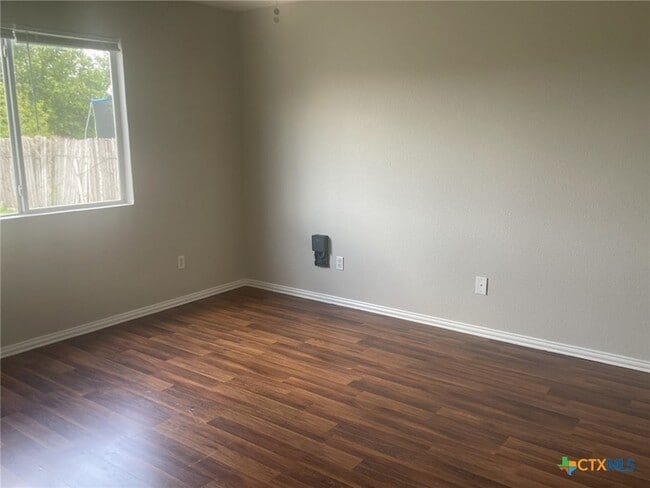 Building Photo - 4616 Indigo Dr