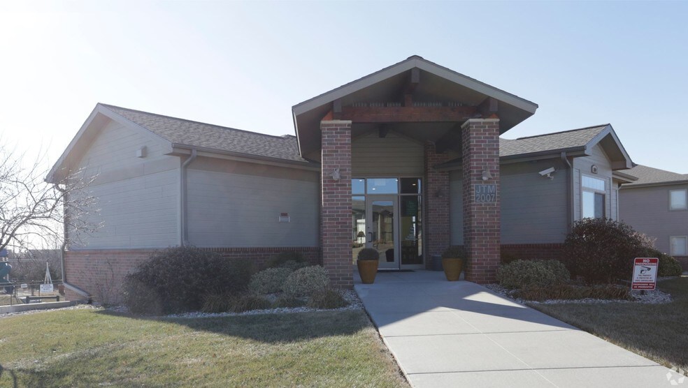 Hunters Ridge 1801 N Park Dr Junction City KS 66441 Apartment Finder