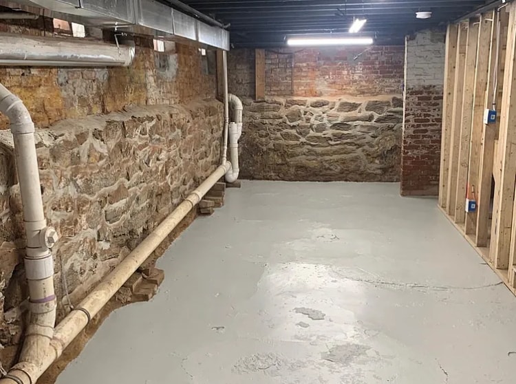 Building Photo - 2124 E Somerset St