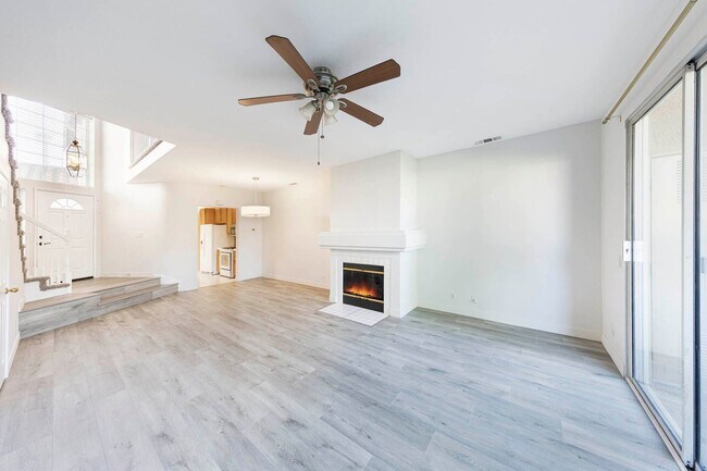 Building Photo - Spacious two-story Townhome