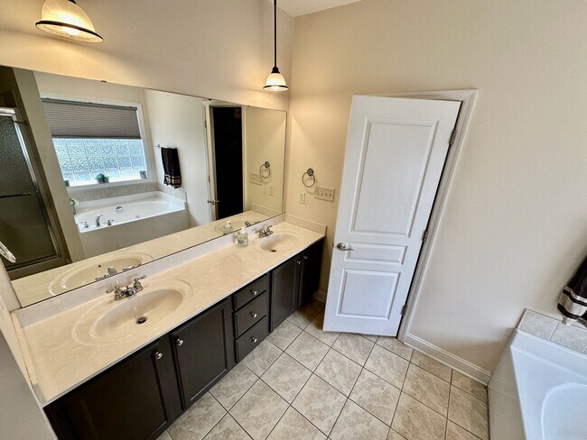 Building Photo - 2717 Millmann Rd