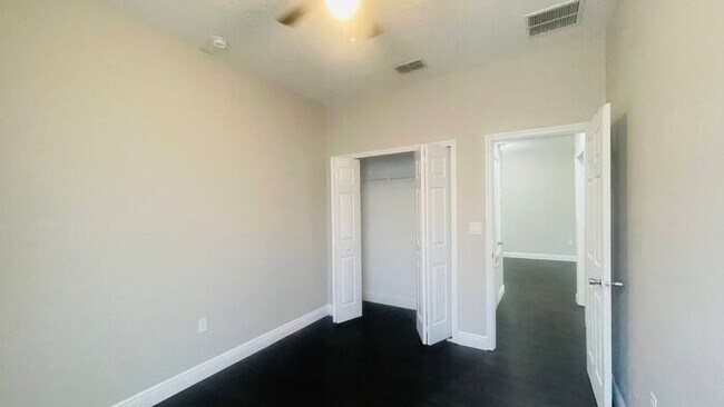Building Photo - 1645 Cumin Dr