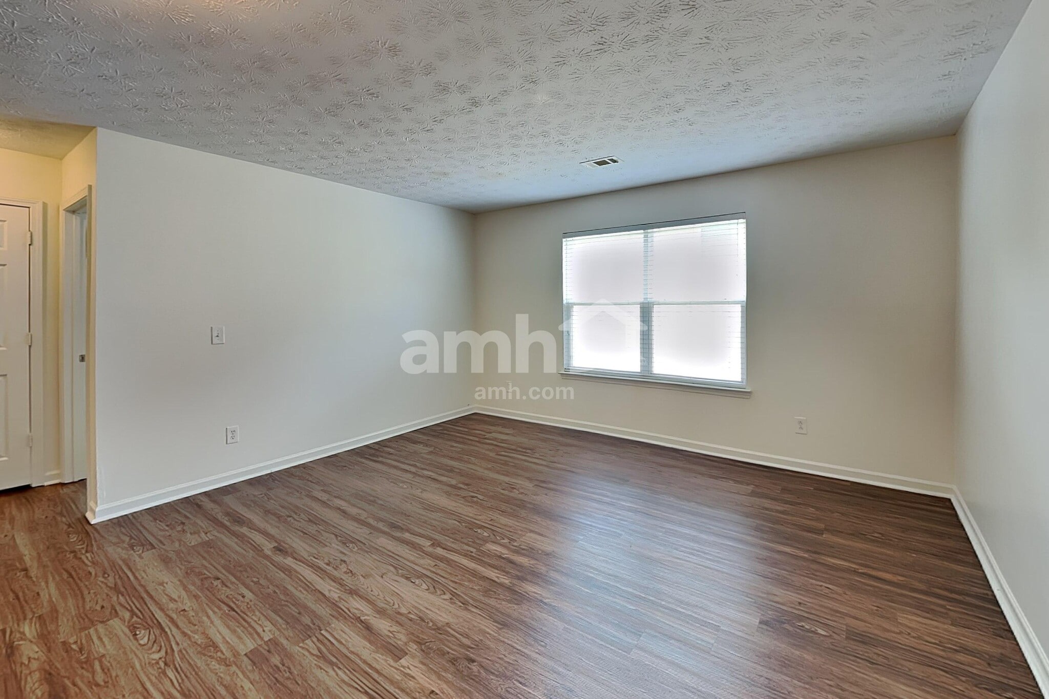 Building Photo - 2641 Farmstead Ct