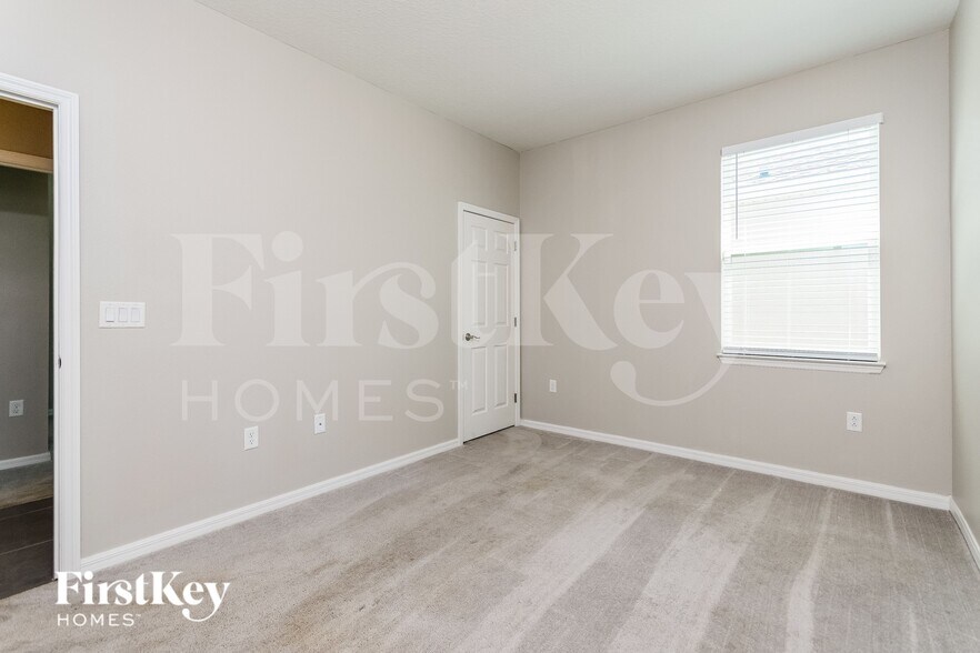 Building Photo - 1276 Spokane Pt