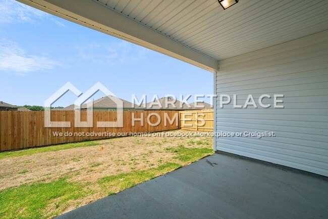 Building Photo - 14910 E 39th St S