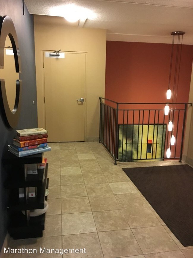 Building Photo - 2010 19th Ave NE