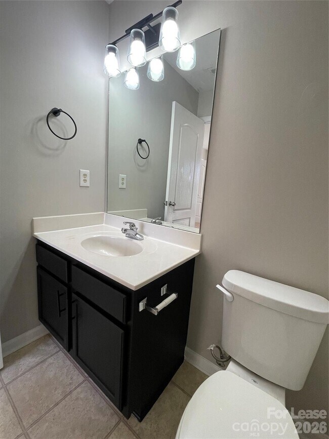 Building Photo - 3129 Nevin Pl Dr