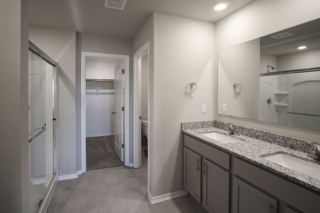 Building Photo - Beautiful new build ready for you!