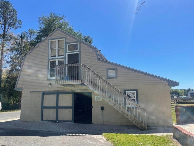 Building Photo - 202 Jefferson Ave