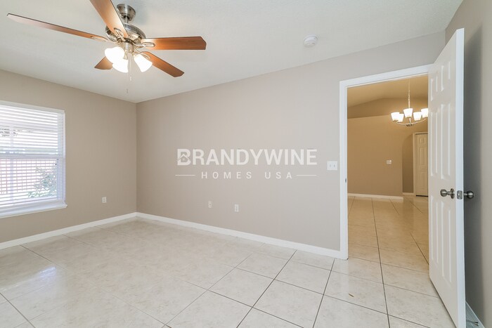 Building Photo - 16052 Dorchester Blvd