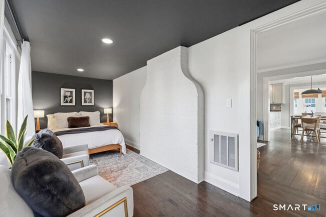 Building Photo - 82 Miller Ave