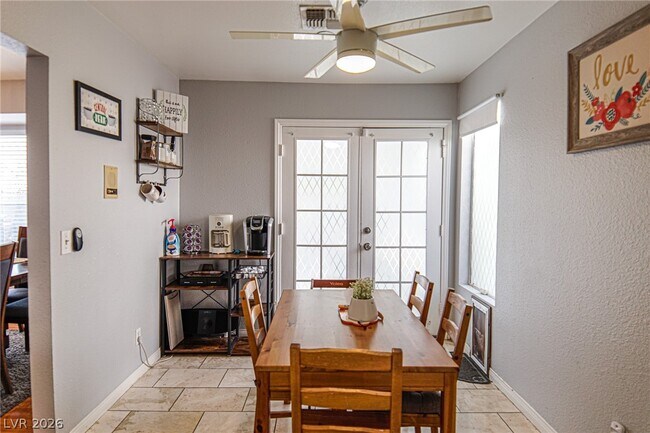 Building Photo - 9009 Feather River Ct