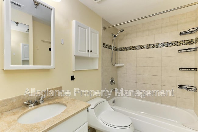 Building Photo - 2400 Clarendon Blvd