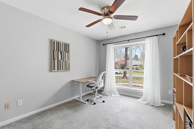 Building Photo - 179 N Dreamweaver Cir