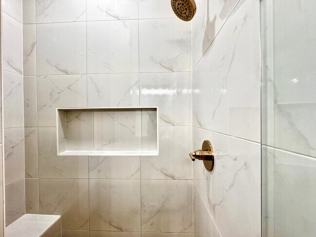 Building Photo - 1405 Eagles Ln